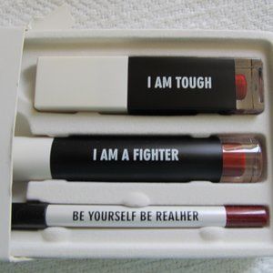Blush, Lip Gloss, Lip Liner Deep Red NIB New💄3 in one kit